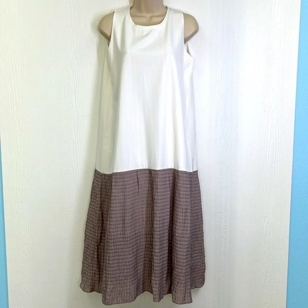 Rococo - Two Toned White And Grey Lined Sleeveless Maxi Dress Size Small